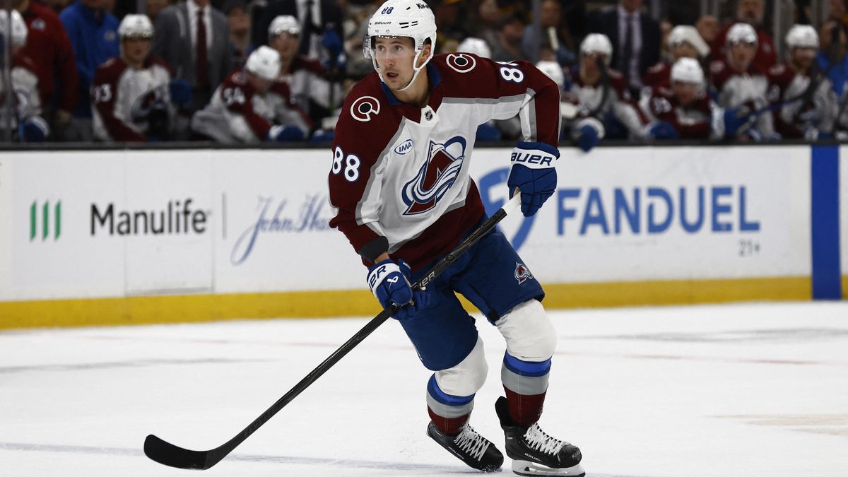 Miliardová smlouva pro Nečase. Colorado si českou hvězdu pojistilo na osm let